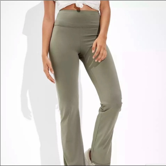 American Eagle Outfitters Size XL Everything Highest Waist Flare Leggings Olive - Picture 2 of 11